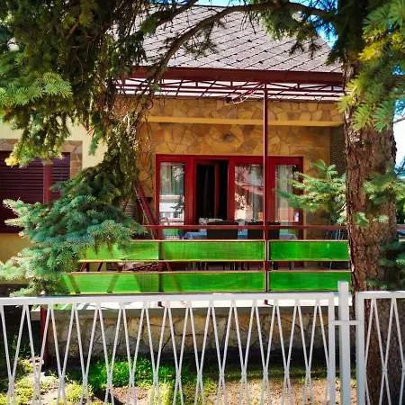 For 5 Ppl At Balaton Apartman Balatonfenyves