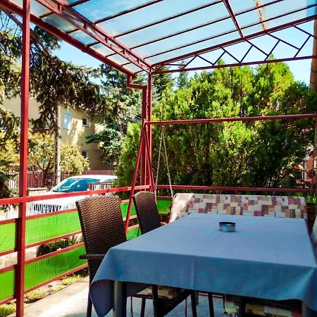 For 5 Ppl At Balaton Balatonfenyves