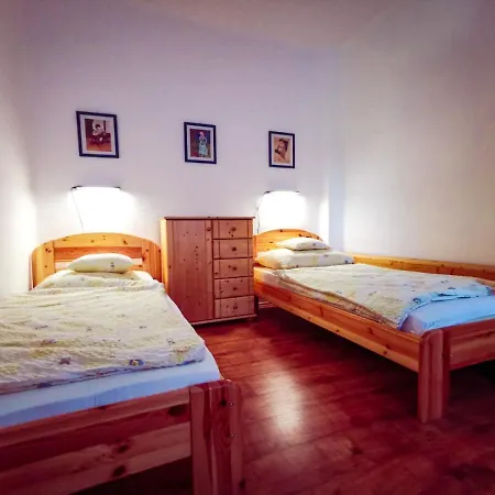 For 5 Ppl At Balaton Apartman *