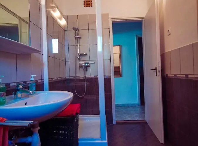 For 5 Ppl At Balaton *